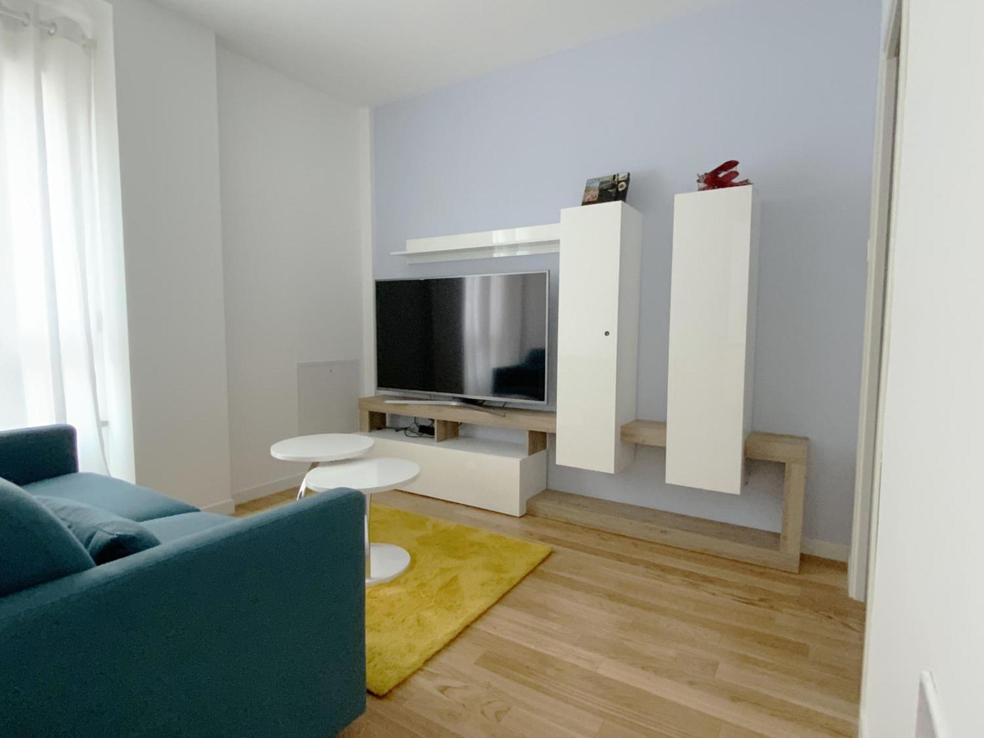 Apartment Paullo Mailand